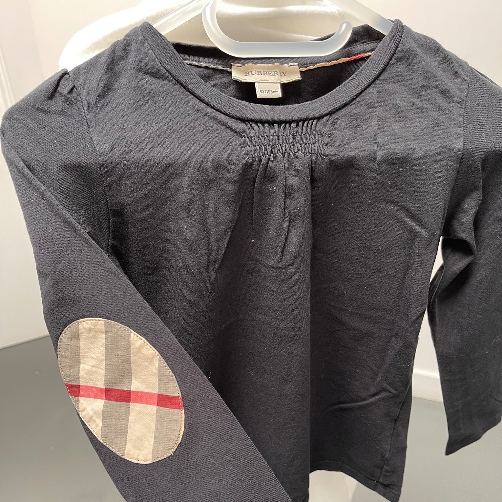 BURBERRY tee shirt